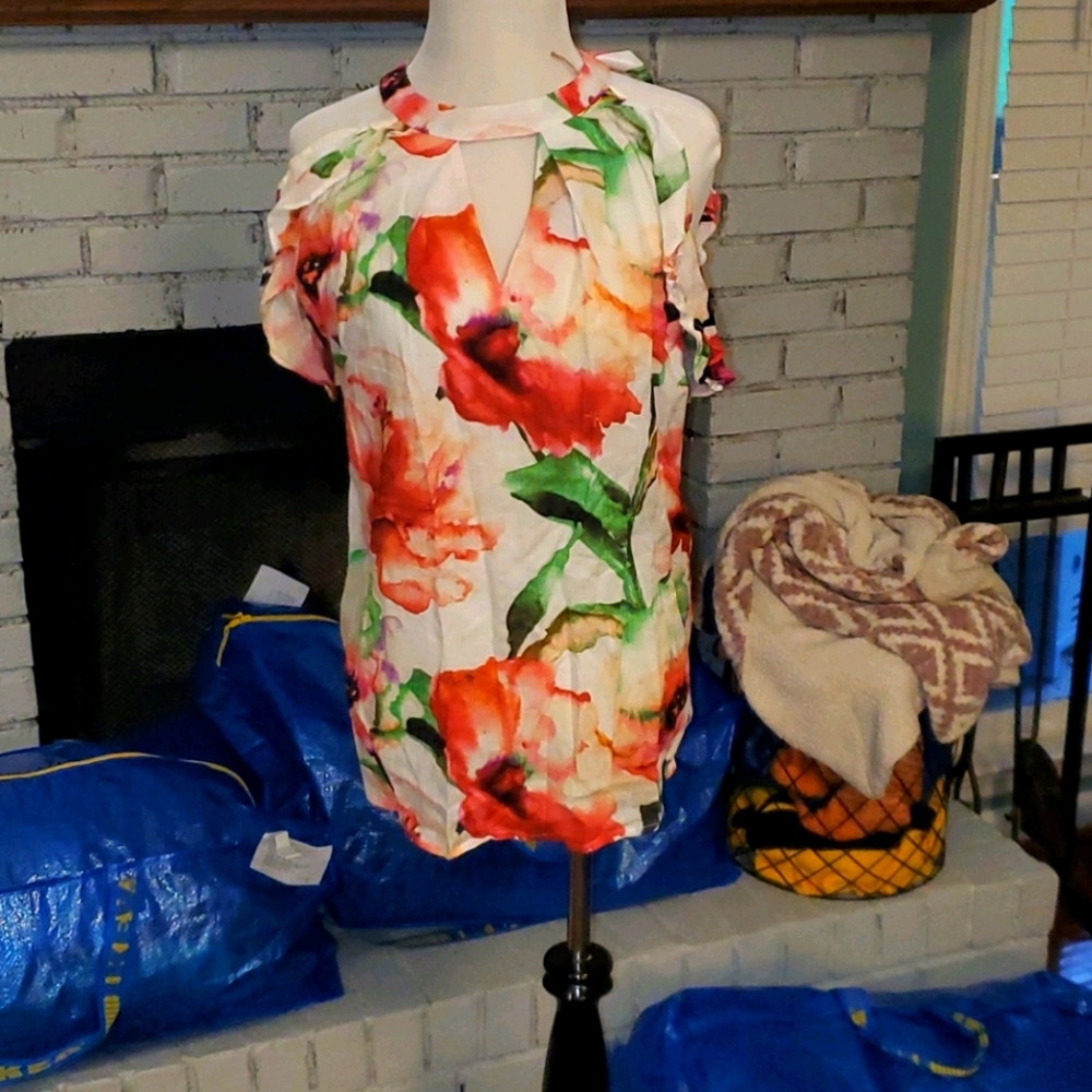 Floral top
